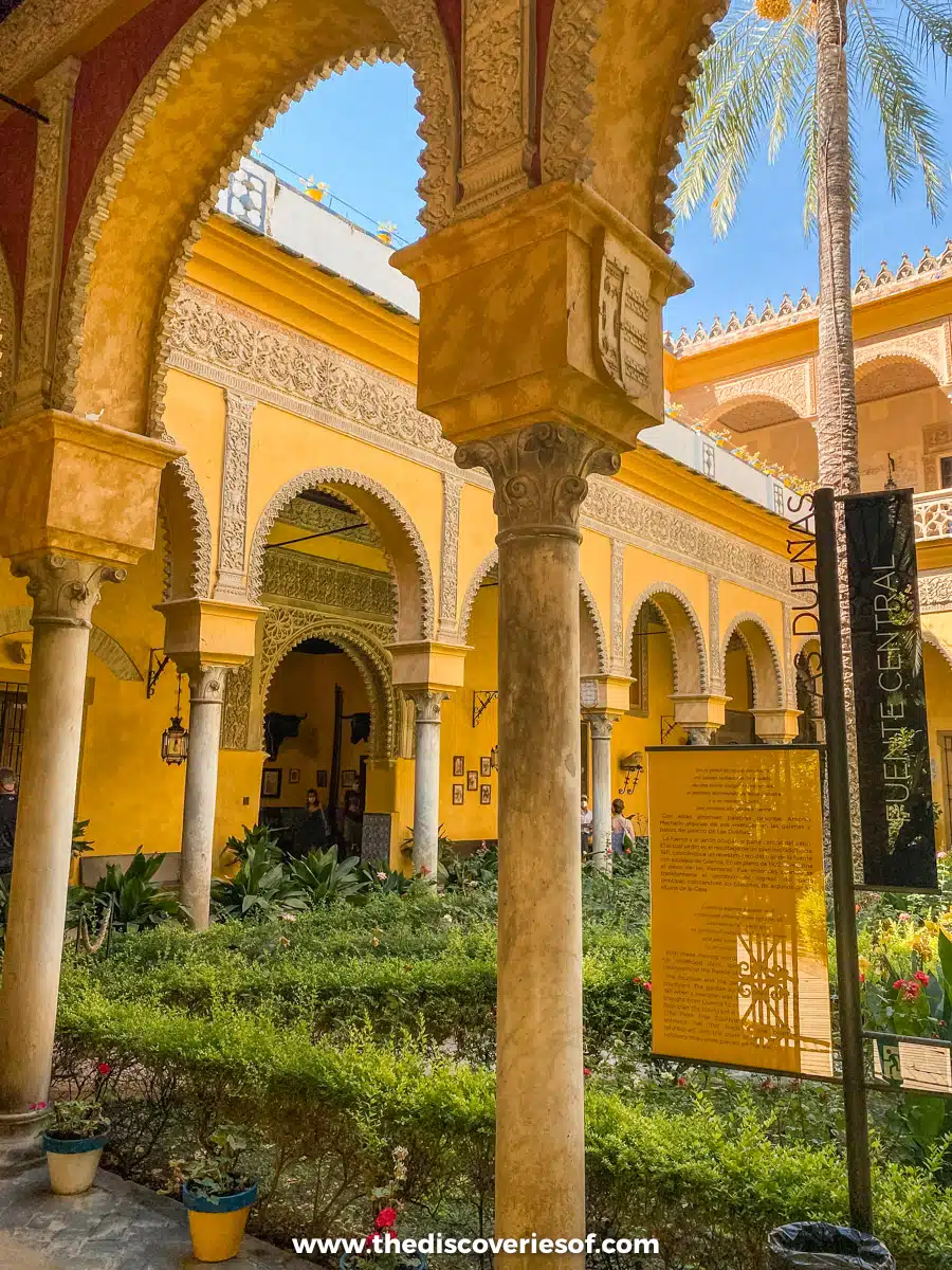 Palacio de las Duenas