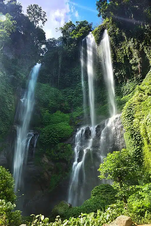 Sekumpul Waterfalls - Best Things to do in Bali. Beautiful beaches, gorgeous fashion and cultural Ubud #bali #traveldestinations #bucketlist #wanderlust
